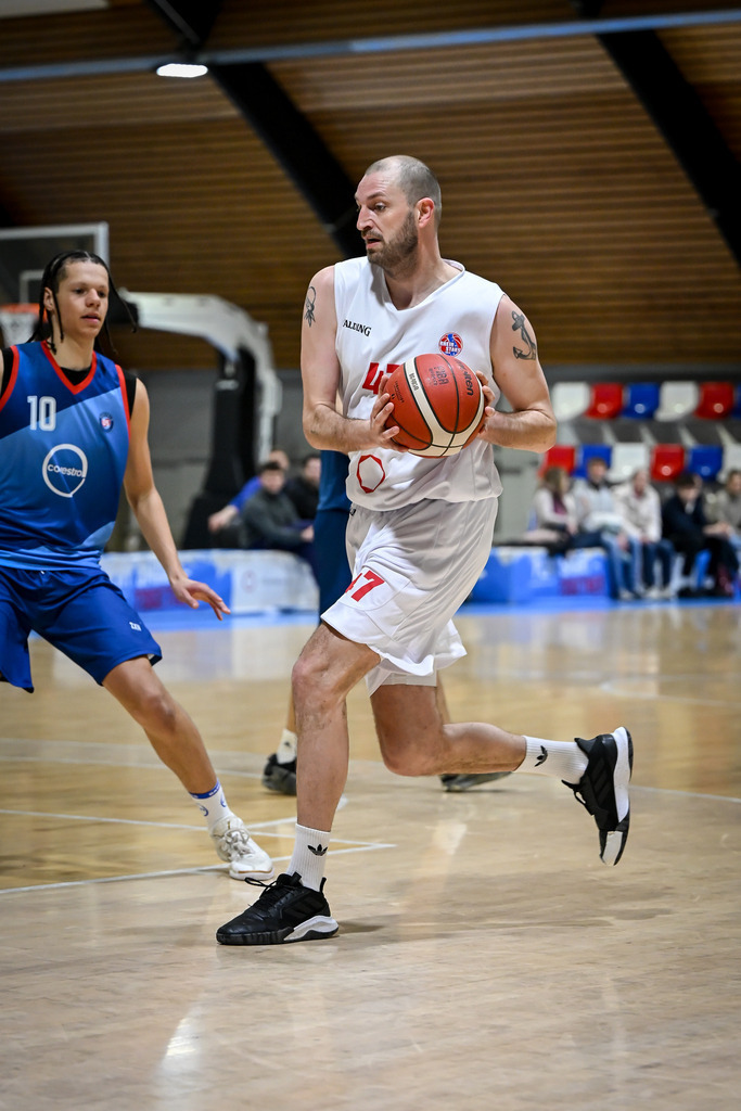 gml_073 | Fotos von Basketballspielen aus dem Raum NRW fotografiert von Gero Mueller-Laschet und Daniel Schaefer - Realisiert mit Pictrs.com