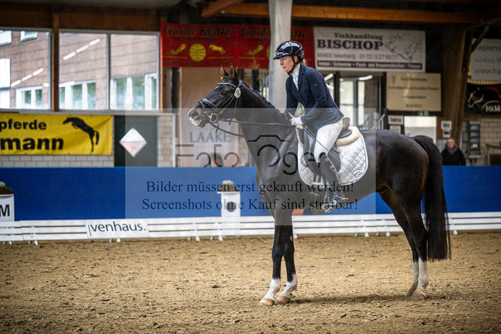 DOS_0882 | Entdecke hochwertige Reitturnierfotos von Foto Oger. Professionell, emotional und authentisch – jetzt Lieblingsmomente im Shop bestellen.Deutschlandweite Turnierfotografie. - Realisiert mit Pictrs.com