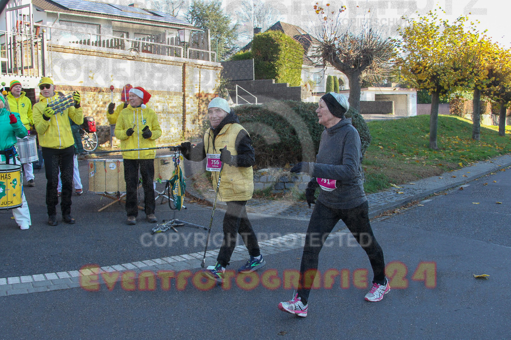 241201_1115_EV4_1144 | Sportfotografie im Rhein-Sieg Kreis, Köln, Bonn, NRW, Rheinland Pfalz, Hessen, etc. Unser Tätigkeitsfeld umfasst den Laufsport vom Volkslauf über den Marathon, Duathlon, Triathon bis zum Ultralauf wie Kölnpfad Ultra oder Schindertrail.