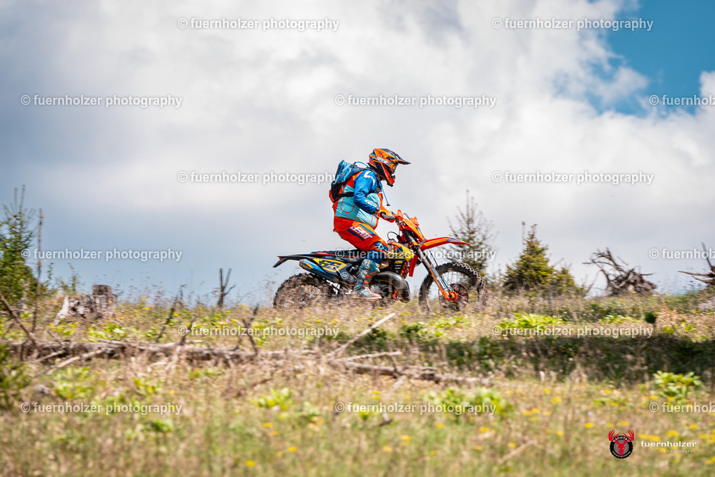 fuernholzer_250501-C2-275 | Fotografische Impressionen von der Red Stag Enduro Extreme by fuernholzer-photography.com. Endurosport in Österreich fotografisch festgehalten von fuernholzer. Auftragsfotografie für Private, Gewerbefotos und Industriefotografie. Eventfotografie, Sportfotografie und Motorsportfotografie. Anbieter von Fotoworkshops, Fototraining, fotografischen Vorträgen und Fotoseminaren.