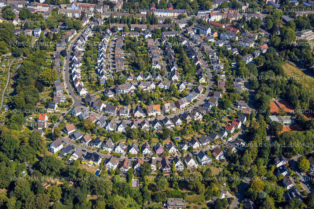 Essen220807037 | Luftbild, Wohnanlage Gehrberg, hufeisenförmige Wohnsiedlung, Huttrop, Essen, Ruhrgebiet, Nordrhein-Westfalen, Deutschland