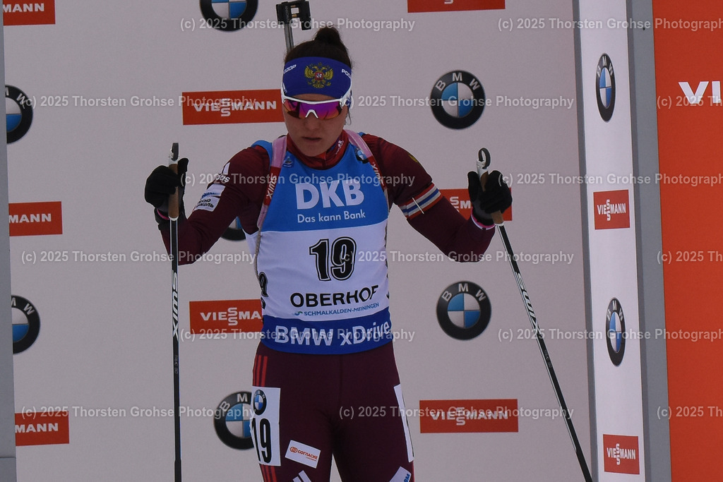 IBU WC Biathlon Oberhof 2018 | AKIMOVA Tatiana (RUS) beim Start; IBU WC Biathlon Oberhof 2018, 7.5 km Sprint Frauen am 04.01.2018 in der DKB Ski Arena in Oberhof, (Deutschland) - Realisiert mit Pictrs.com
