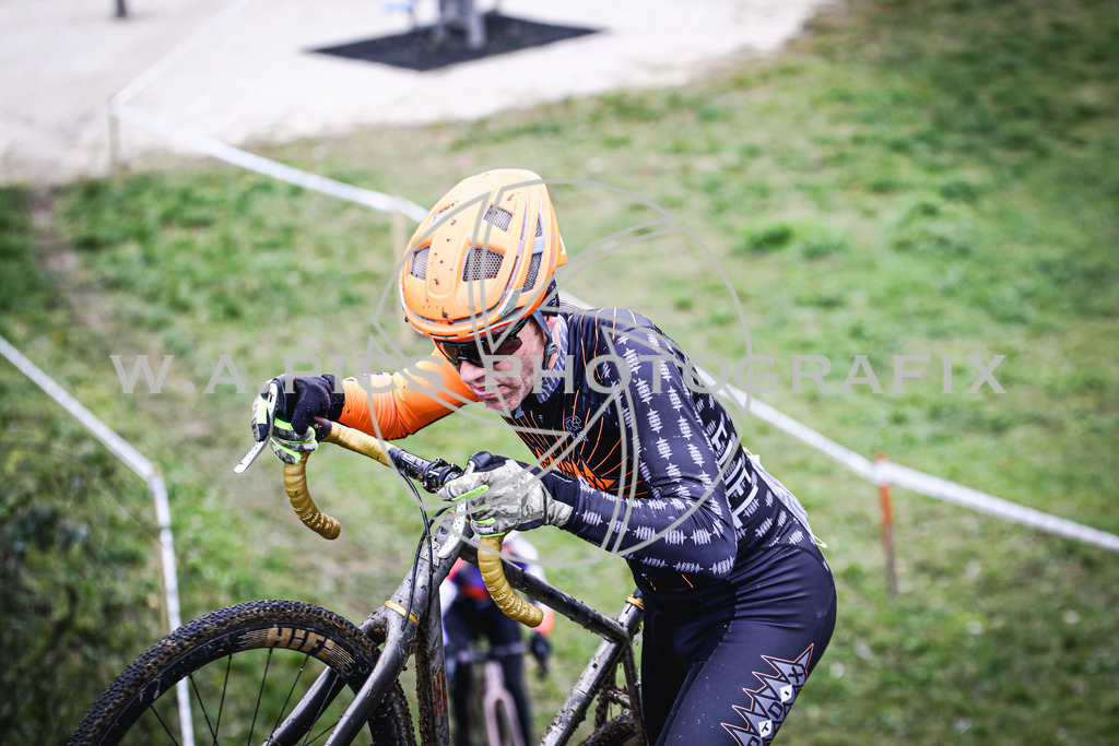 ..... | AUSTRIA, 24.11.24, 3.Radquerfeldein GP um das Sportzentrum Gunskirchen Image shows: Photo: Wapics / Andreas Willdoner