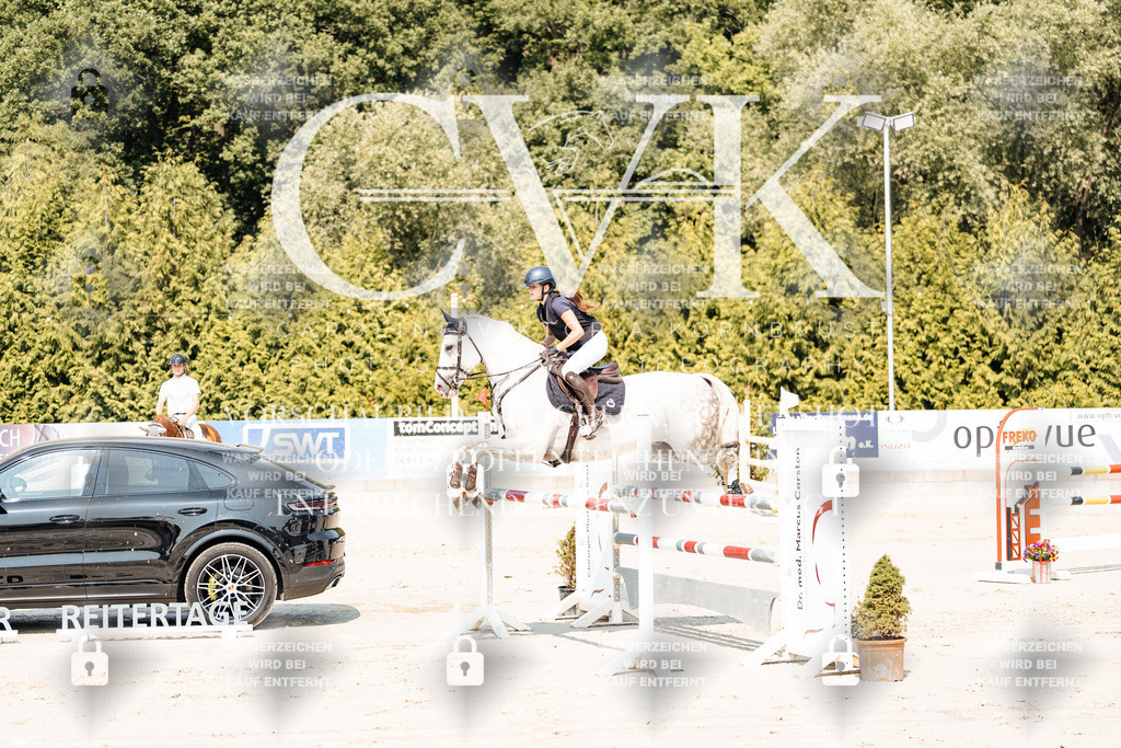 CK901414 | Turnierfotografie Pferdefotografie Trier Rheinland-Pfalz Pferdesport Reitsport Tierfotografie Sportfotografie Pferdevideo Pferdevideografie Equestrianvideography equestrianphotography  - Realisiert mit Pictrs.com