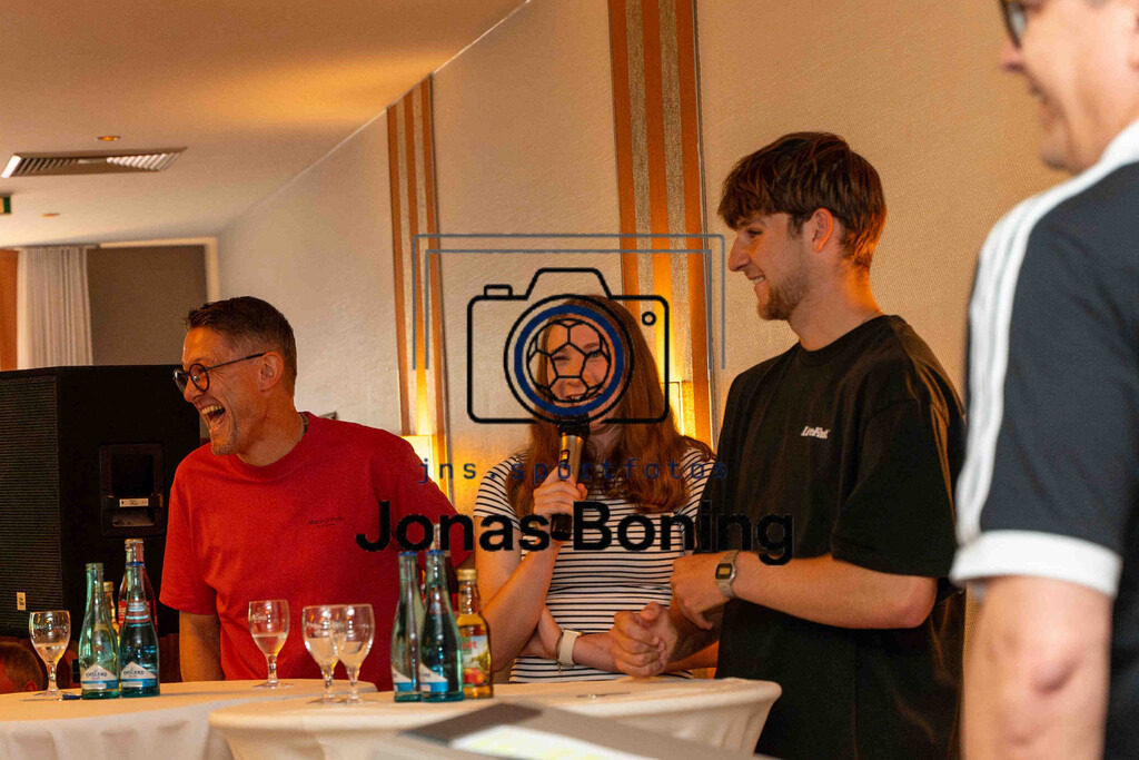 Fußball I E-Junioren I Saison 2025-2026 I OM-Cup Lüsche I Sonntag  I 23266 | jns.sportfotos - Realisiert mit Pictrs.com