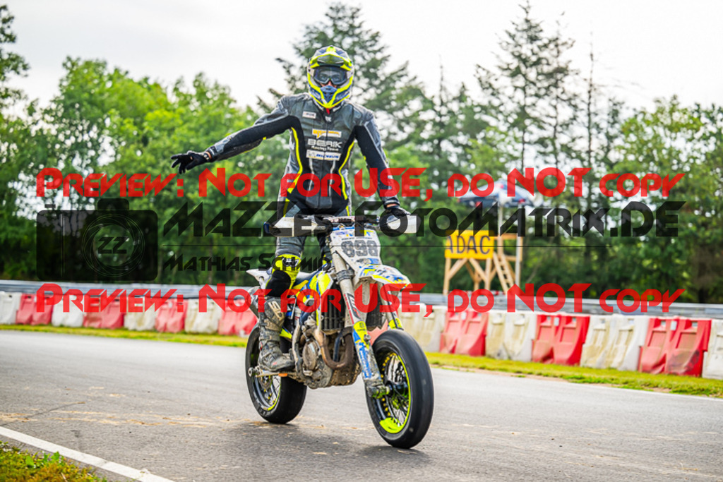 MaZZes_FotoMatrix_230702_0529 | S4