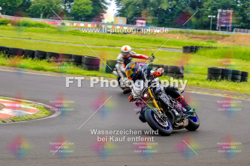 VBK-7709 | Hier findet Ihr Bilder von Touristenfahrten auf der Nürburgring Nordschleife oder von anderen Veranstaltungen die ich besucht habe. Viel Spass beim Durch Schauen 