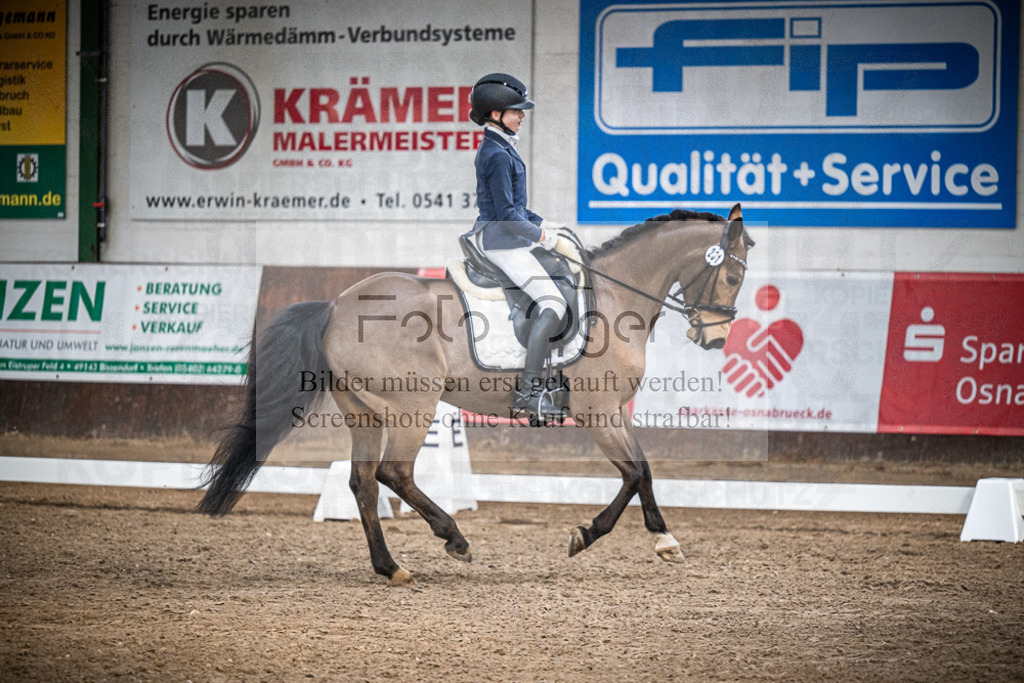 DOS_0792 | Entdecke hochwertige Reitturnierfotos von Foto Oger. Professionell, emotional und authentisch – jetzt Lieblingsmomente im Shop bestellen.Deutschlandweite Turnierfotografie. - Realisiert mit Pictrs.com