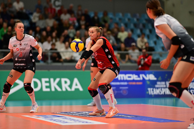 Volleyball I Frauen I Saison 2025-2026 I Bundesliga I 5. Spieltag I ETV Hamburger Volksbank Volleys - Dresdner SC I 07171 | Der Sportfotograf. - Realisiert mit Pictrs.com