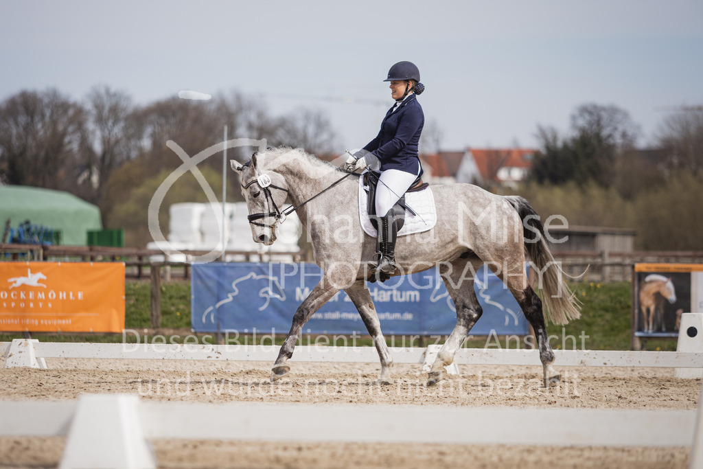 230410_Frühlingsfest_A-Dressur-483 | Deine schönsten Turniermomente als professionelle Fotos! Entdecke hochwertige Pferdesport-Fotografie im Online-Shop. Jetzt Fotos finden & bestellen!