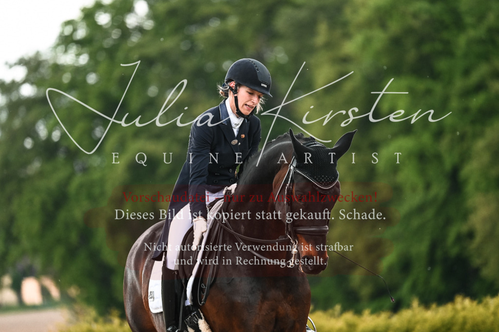 20230514_JK-Röhrsdorf-21-356 | Pferde- und Turnierfotografie in Westsachsen. Pferdeportraits, Auftragszeichnungen und intuitive Kunst.
