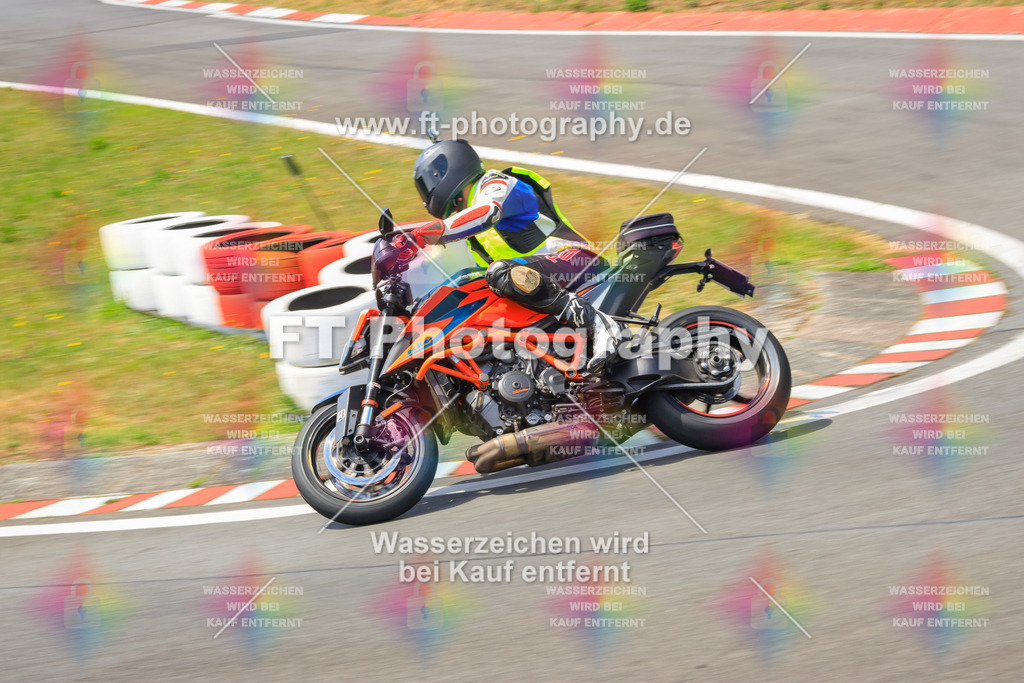 _DSK2490 | Hier findet Ihr Bilder von Touristenfahrten auf der Nürburgring Nordschleife oder von anderen Veranstaltungen die ich besucht habe. Viel Spass beim Durch Schauen 