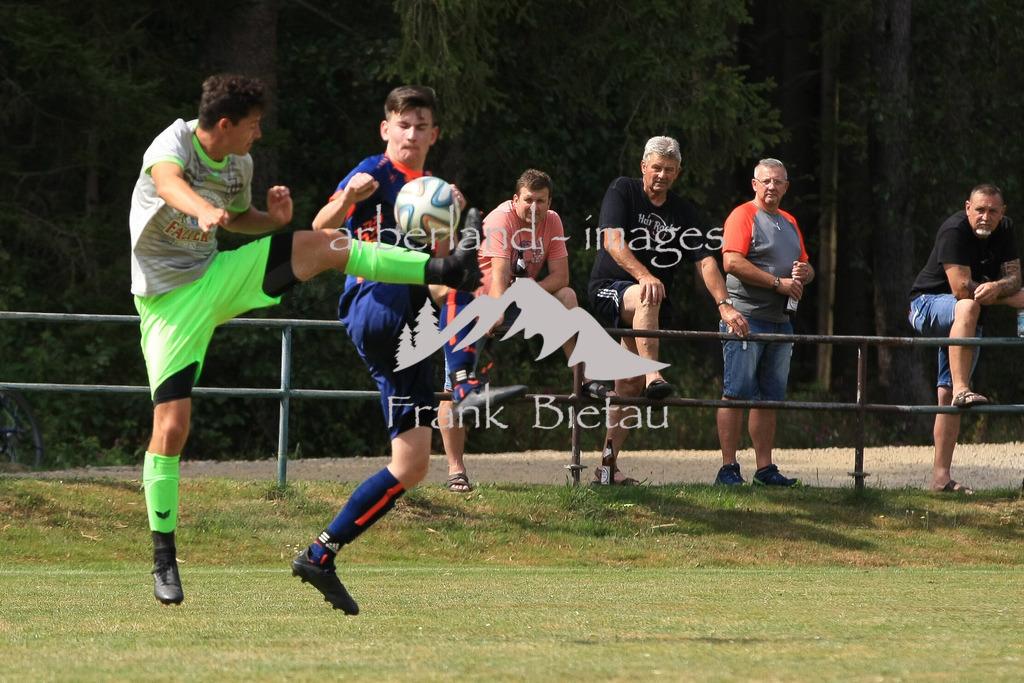 993T3411 | Medien- Sport- Entertainmentfotos