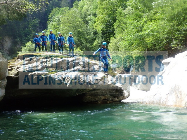 P7270007 | Bestelle die Bilder deines Berg- oder Wasser-Abenteuers mit Mountain Sports bequem von zu Hause aus direkt über unseren Online Fotoshop von pictrs.com. - Realisiert mit Pictrs.com