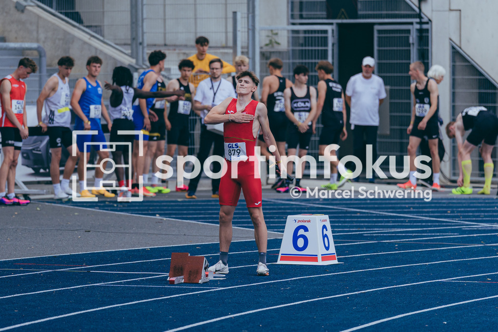 DM U23 U18 Bochum 2026 | Simon Pancherz (Eintracht Duisburg) beim Start in der 4x100-Meter-Staffel bei den Deutschen Meisterschaften der U18 &amp; U23 2026 im Lohrheidestadion in Bochum-Wattenscheid. - Realisiert mit Pictrs.com
