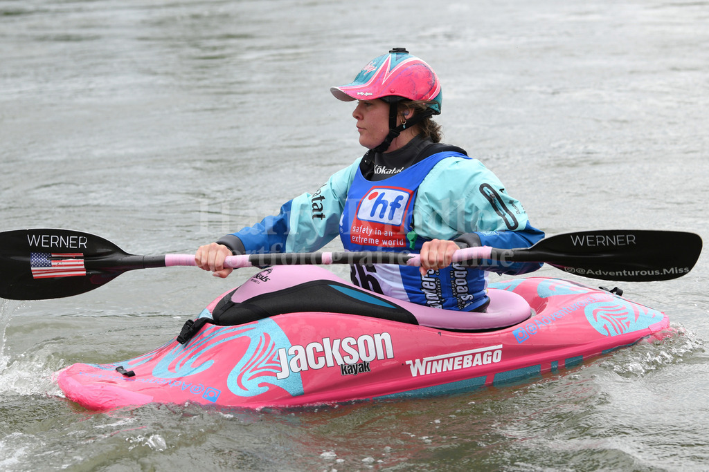 ICF CANOE FREESTYLE WORLD CUP 1 / PLATTLING | 2024 ICF CANOE FREESTYLE WORLD CUP 1 / PLATTLINGWomen's Kayak Surface FinalAbby HOLCOMBE (United States) #86 - Realisiert mit Pictrs.com