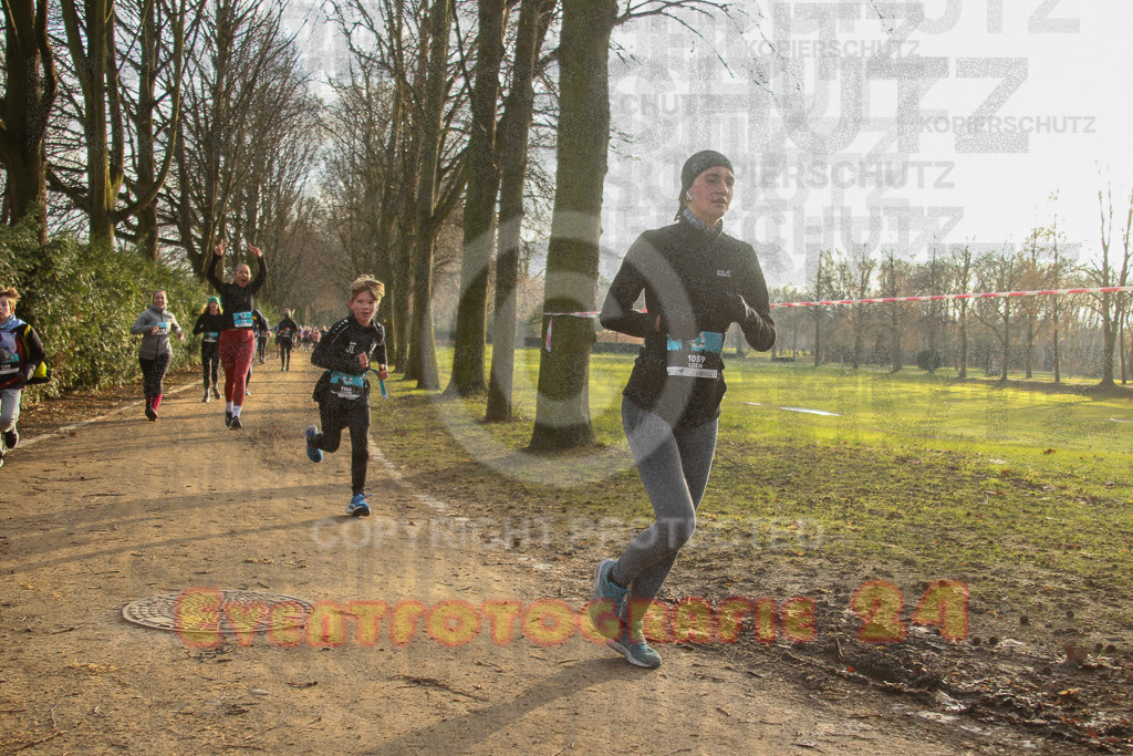 241231_1019_EV4_3794 | Sportfotografie im Rhein-Sieg Kreis, Köln, Bonn, NRW, Rheinland Pfalz, Hessen, etc. Unser Tätigkeitsfeld umfasst den Laufsport vom Volkslauf über den Marathon, Duathlon, Triathon bis zum Ultralauf wie Kölnpfad Ultra oder Schindertrail.