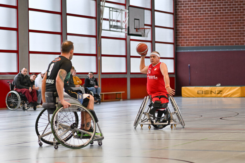 2025-11-30-Ralph_Kunze-4835 | Ralph Kunze - Realisiert mit Pictrs.com