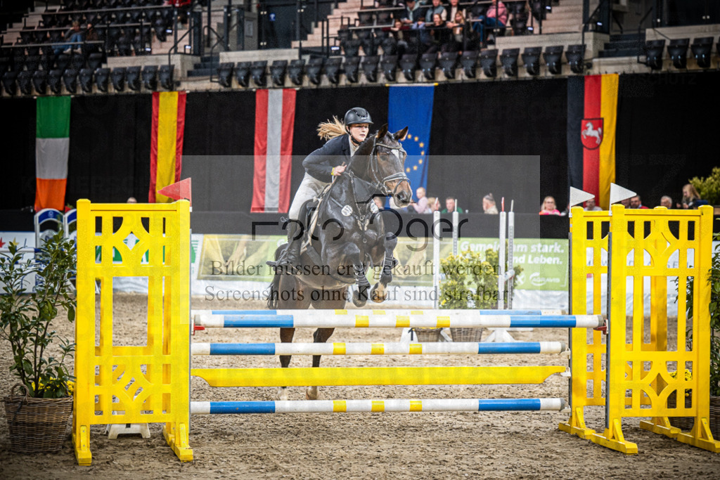 DOS_2339 | Entdecke hochwertige Reitturnierfotos von Foto Oger. Professionell, emotional und authentisch – jetzt Lieblingsmomente im Shop bestellen.Deutschlandweite Turnierfotografie. - Realisiert mit Pictrs.com