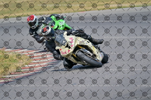 25bt04-1693 | markuskiefer.com - Realisiert mit Pictrs.com