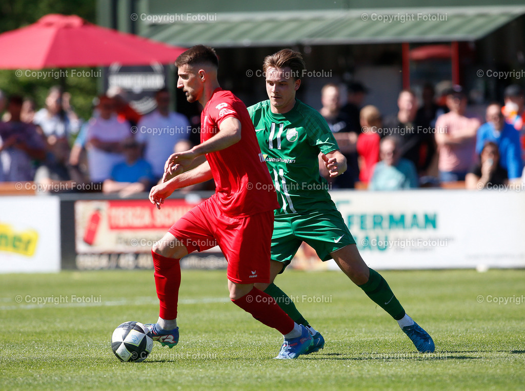 A_LUI_190425_13 | SPORT FUSSBALL LL.OST ASKOE OEDT 1B-SC HOERSCHING 19.4.2025 IM BILD: JOVAN PETROVIC (OEDT1B) UND DANIEL BOEHM (HOERSCHING) FOTO:FOTOLUI