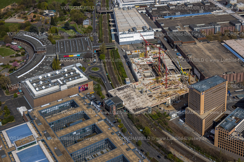 Koeln220403457 | Luftbild, Messegelände Kölnmesse mit Baustelle und Neubau Halle Confex, Deutz, Köln, Rheinland, Nordrhein-Westfalen, Deutschland