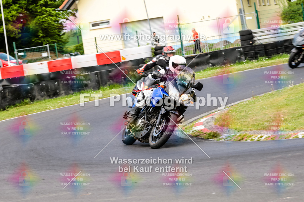 MotoTeamVBK-20745 | Hier findet Ihr Bilder von Touristenfahrten auf der Nürburgring Nordschleife oder von anderen Veranstaltungen die ich besucht habe. Viel Spass beim Durch Schauen 