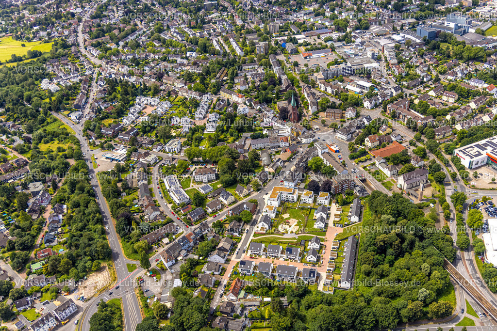 Muelheim240702701 | Luftbild, Neubau Wohngebiet Helga-Wex-Weg, Spielplatz, Heißen - Mitte, Mülheim an der Ruhr, Ruhrgebiet, Nordrhein-Westfalen, Deutschland