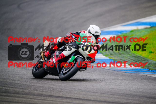 MaZZes_FotoMatrix_240614_6007705_1958 | ROT