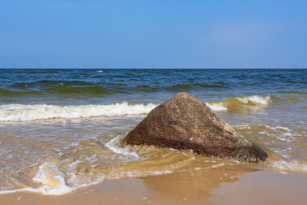 Stein am Strand von Bansin auf der Insel Usedom | Stein am Strand von Bansin auf der Insel Usedom.