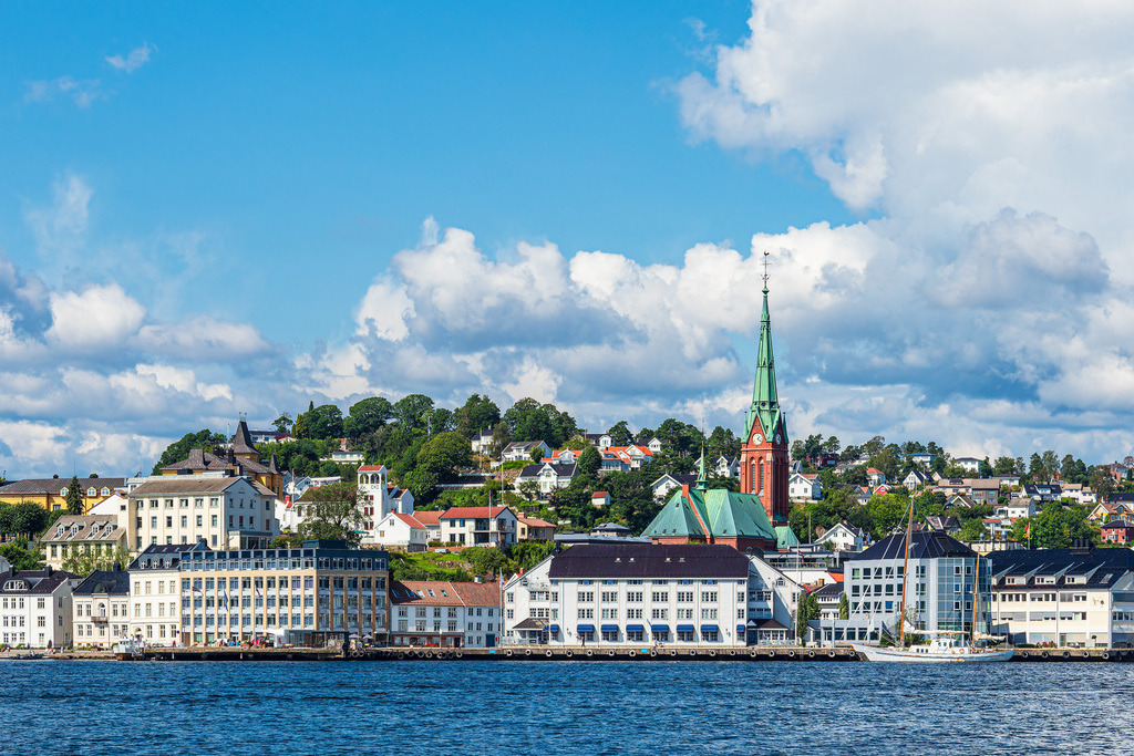 Blick auf die Stadt Arendal in Norwegen | Blick auf die Stadt Arendal in Norwegen.