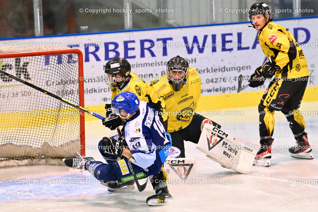ESC Steindorf vs. MET PHOTOVOLTAIK HORNETS SPITTAL | #19 Friedrich Lukas ESC Steindorf, #1 Zauchner Rene EC Hornets Spittal, #11 Kucher Florian EC Hornets Spittal, #22 Thaler Tim EC Hornets Spittal, ESC Steindorf vs. MET PHOTOVOLTAIK HORNETS SPITTAL, ESC Steindorf vs. MET PHOTOVOLTAIK HORNETS SPITTAL am 26.10.2024 in Steindorf (Ossiachersee Halle), Austria, (Photo by Bernd Stefan)