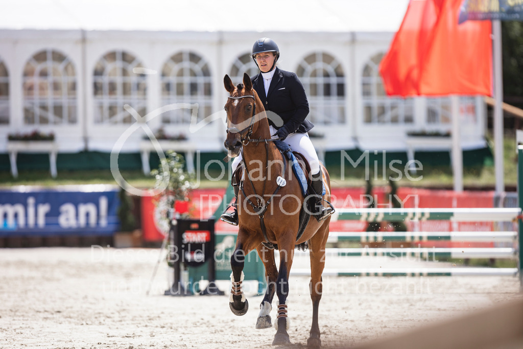 240711_BHO_L-Stil-1-426 | Deine schönsten Turniermomente als professionelle Fotos! Entdecke hochwertige Pferdesport-Fotografie im Online-Shop. Jetzt Fotos finden & bestellen!