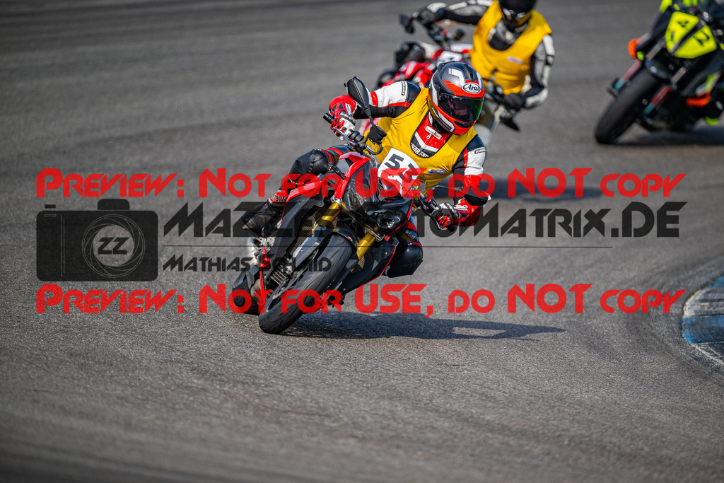 MaZZes_FotoMatrix_240701_6007705_0877 | INST