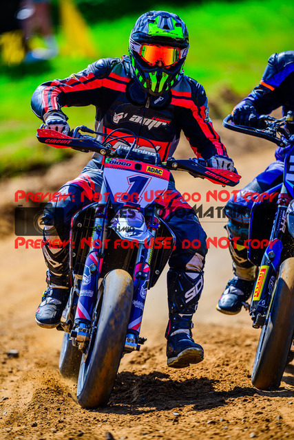 MaZZes_FotoMatrix_240511_6007705_2768 | UE40