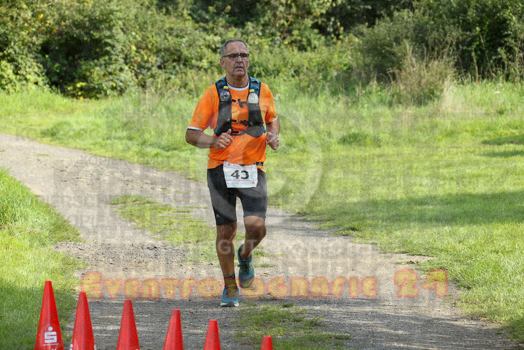 230826_1640_EX1_1615 | Sportfotografie im Rhein-Sieg Kreis, Köln, Bonn, NRW, Rheinland Pfalz, Hessen, etc. Unser Tätigkeitsfeld umfasst den Laufsport vom Volkslauf über den Marathon, Duathlon, Triathon bis zum Ultralauf wie Kölnpfad Ultra oder Schindertrail.