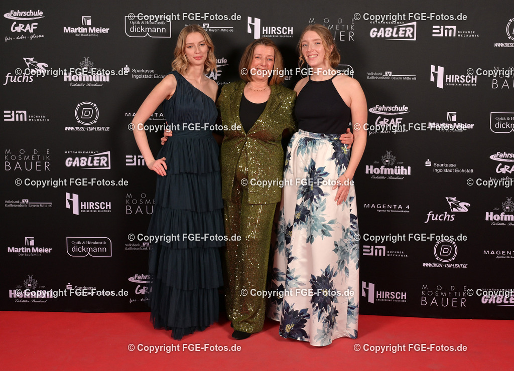 20240128-fge-fotos-0462 | Hofball der FGE am 28.01.2024 im Alten Stadttheater in Eichstätt. - Realisiert mit Pictrs.com