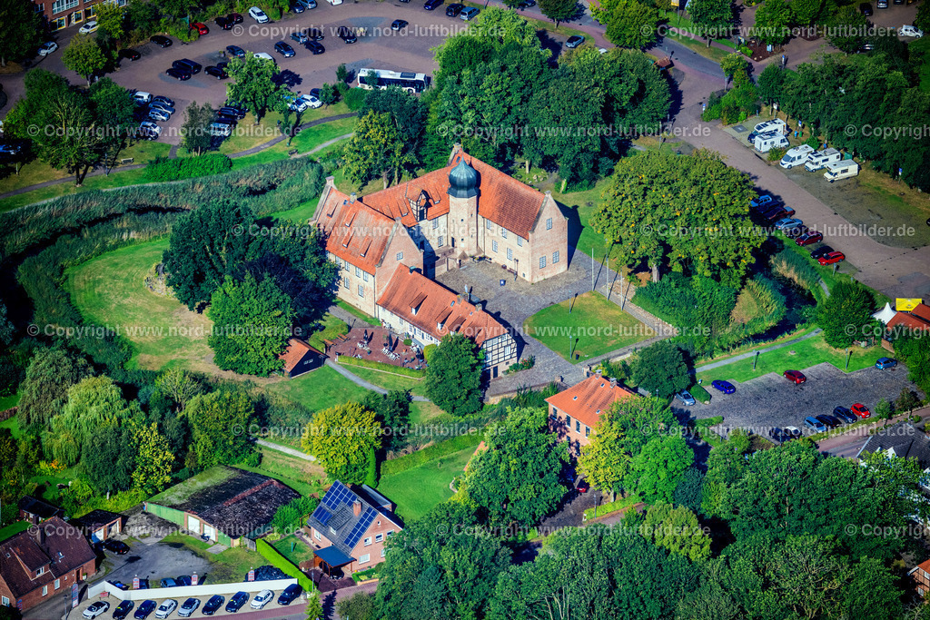 Bederkesa_Museum_Burg_Bederkesa_ELS_5202050924 | GEESTLAND 05.09.2024 Burganlage der Veste " "Museum Burg Bad Bederkesa " an der Amtsstraße in Geestland im Bundesland Niedersachsen, Deutschland. // Castle of the fortress " "Museum Burg Bad Bederkesa " on street Amtsstrasse in Geestland in the state Lower Saxony, Germany. Foto: Martin Elsen