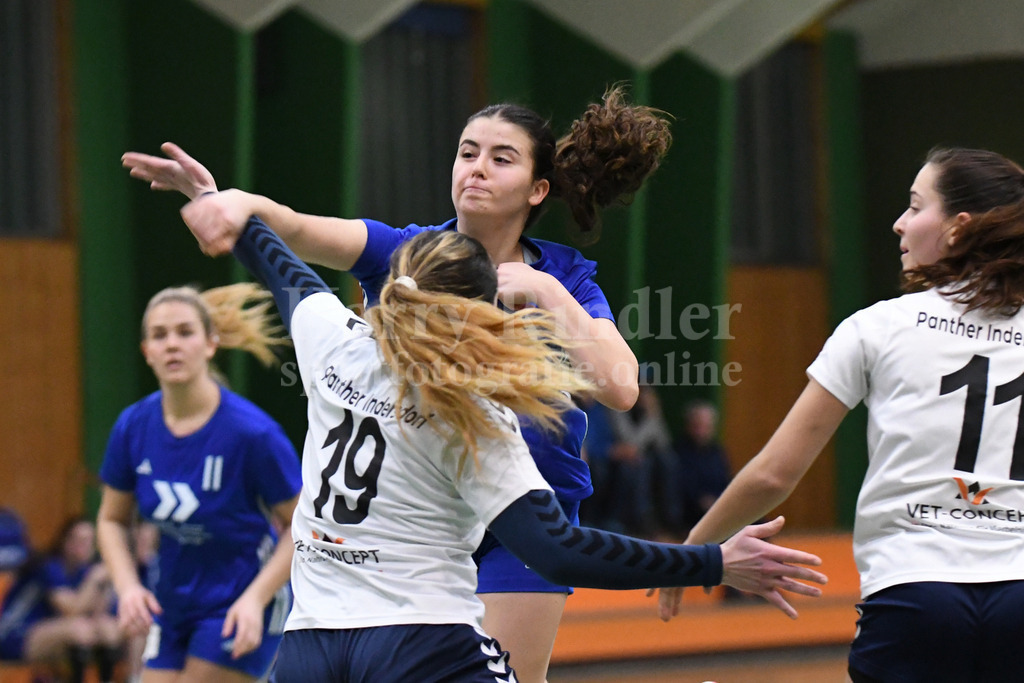 SSG Metten : TSV Indersdorf   | Krizanac, Elena (SSG Metten Damen) - Realisiert mit Pictrs.com