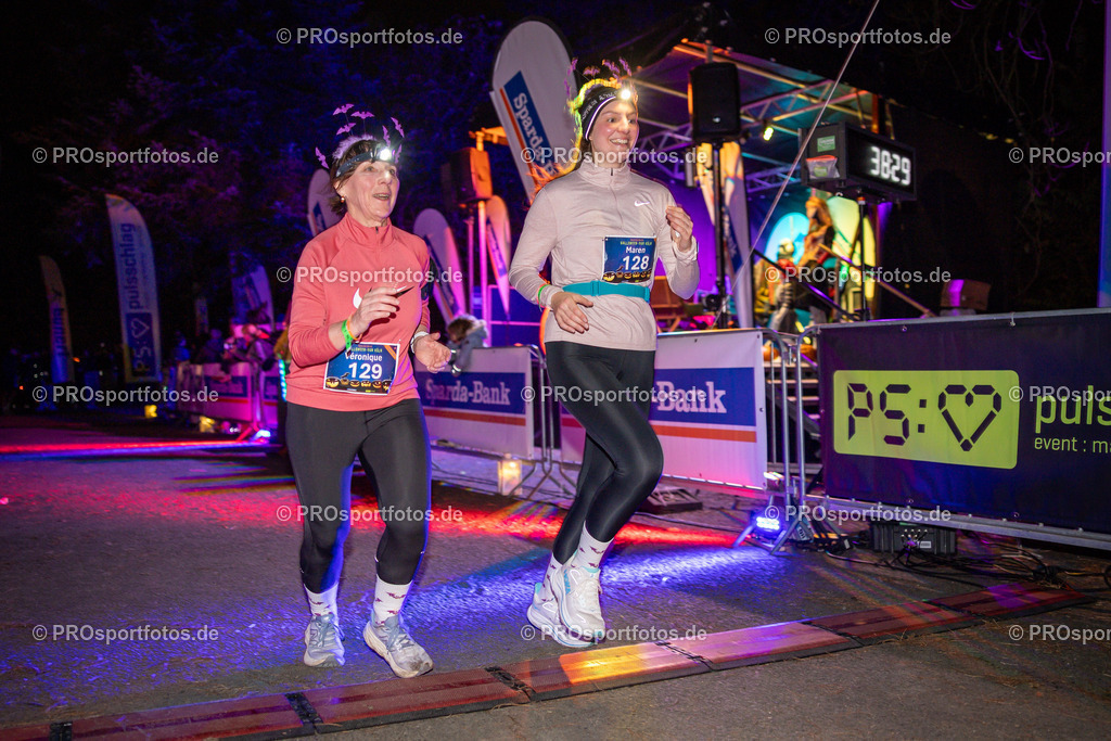 Halloween Run 2025 in Koeln, 31.10.2025 | Impressionen vom Halloween Run 2025 am 31.10.2025 in Koeln (Forstbotanischer Garten Rodenkirchen). Foto: Axel Kohring/Beautiful Sports