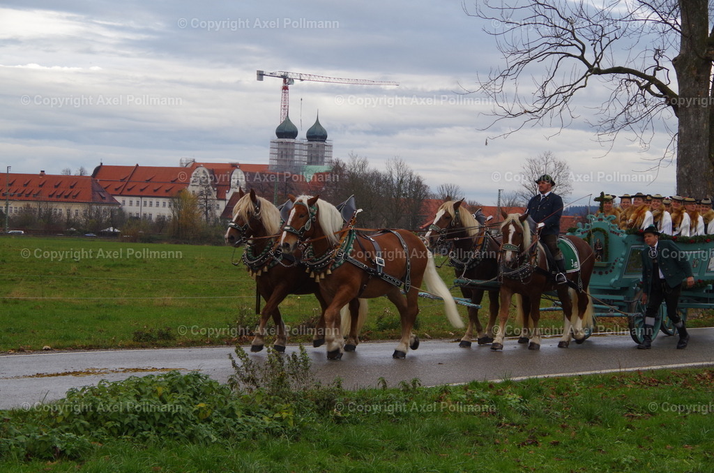 IMGP9924 | fotografiert von Axel PollmannLeonhardi Wallfahrt Benediktbeuern und Murnau, Fronleichnam, Fasching, Landschaft im Loisachtal und Benediktbeuern  - Realisiert mit Pictrs.com