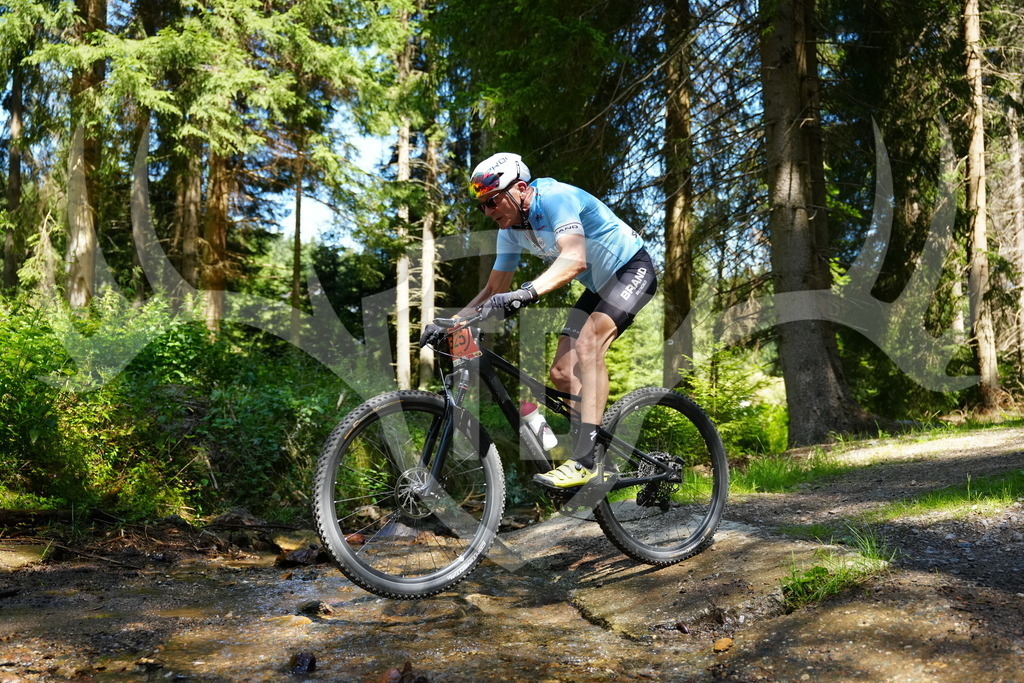 FC101884 | Fotogalerie der Treibjagd im Dunkelwald - Dein MTB Etappenrennen im Erzgebirge - Realisiert mit Pictrs.com