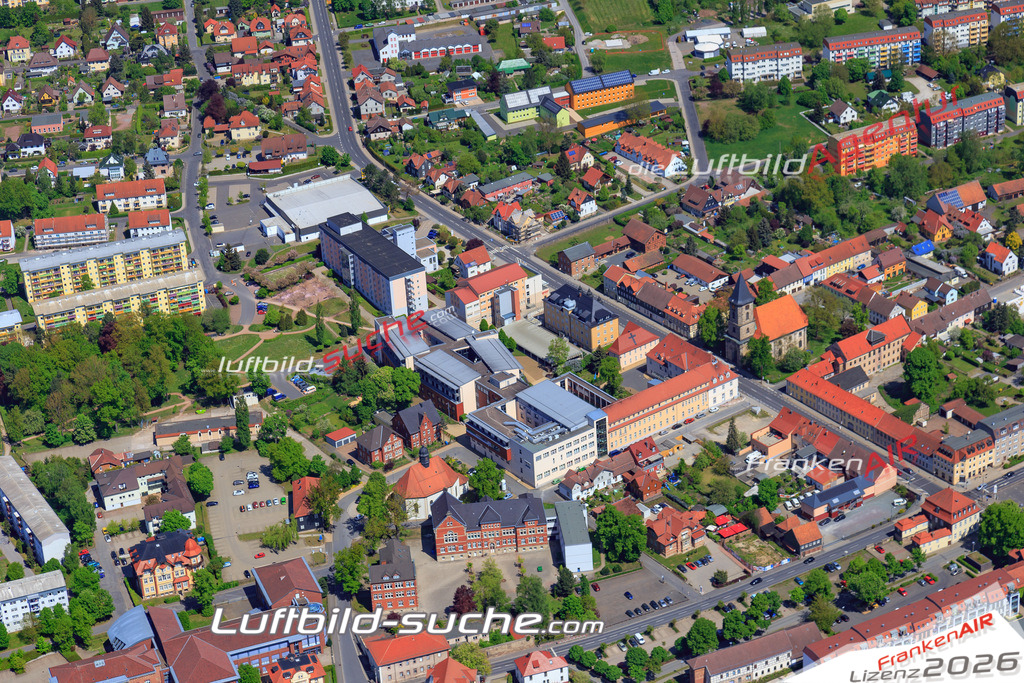 aktuelles Luftbild von  Hildburghausen - Luftaufnahme wurde 2018 von https://frankenair.de mittels Flugzeug (keine Drohne) erstellt.