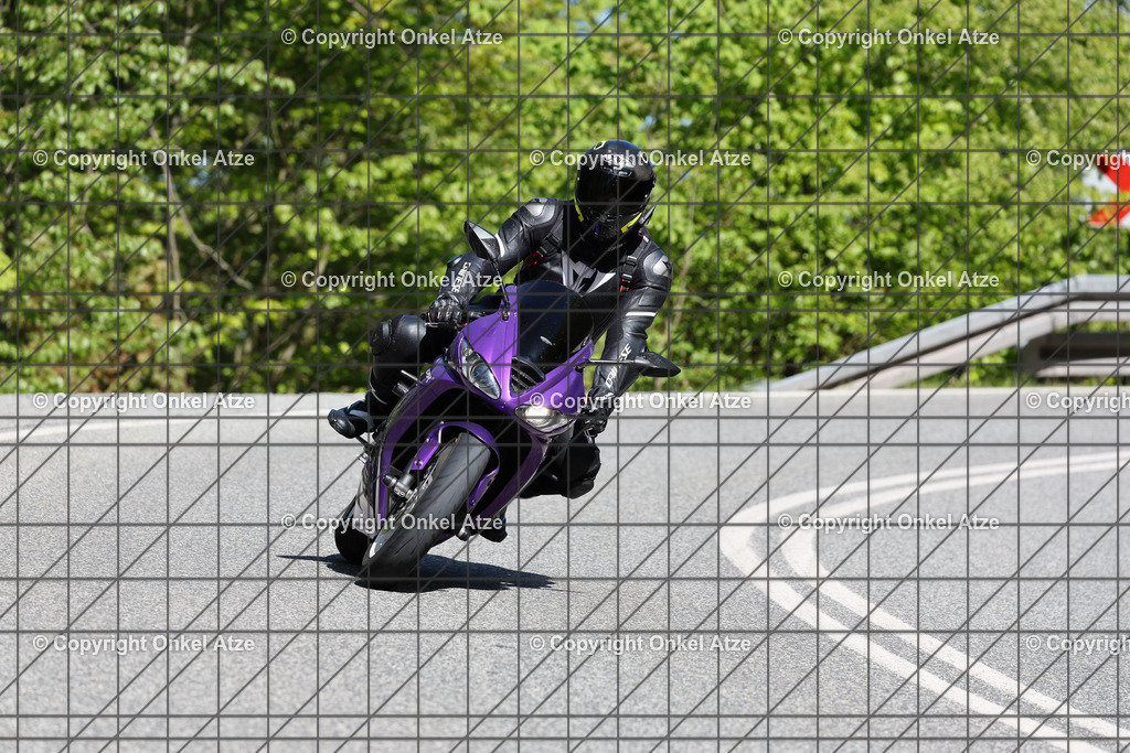 IMG_0268 | Fotograf am Kyffhäuser. Onkel Atze. Kyffhäuser Rennstrecke. Café36. Motorsportfotografie. - Realisiert mit Pictrs.com