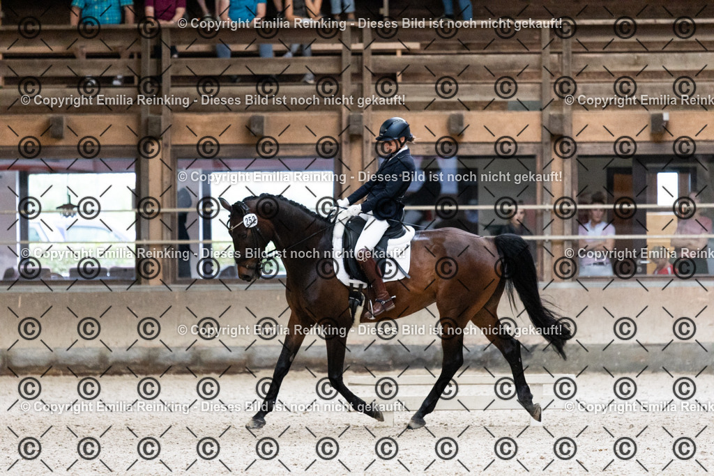 CL5A7348 | Emilia Reinking Fotografie - Realisiert mit Pictrs.com