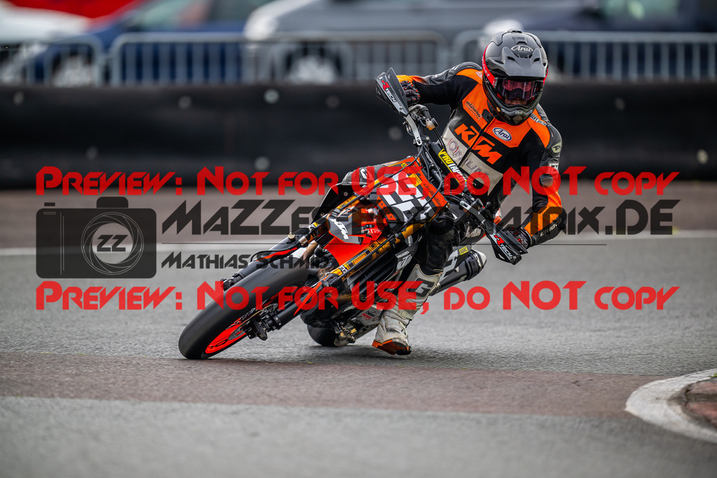 MaZZes_FotoMatrix_240621_6007705_0362 | ROT