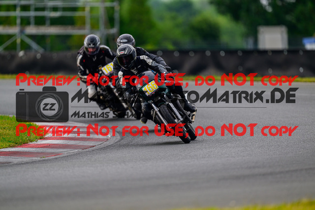 MaZZes_FotoMatrix_240724_6007705_2655 | GELB