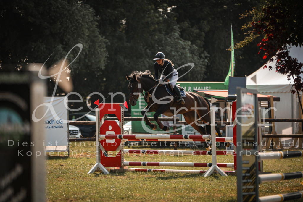 13.FrPfA00134 | Leoni Ertmer Photography - Realisiert mit Pictrs.com