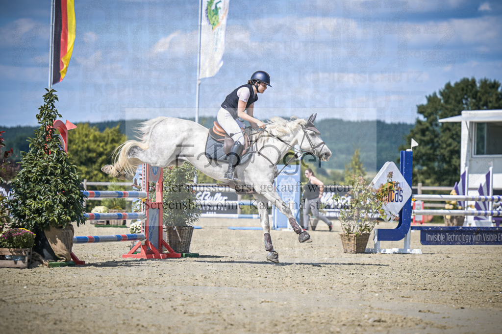 DOS_0810 | Entdecke hochwertige Reitturnierfotos von Foto Oger. Professionell, emotional und authentisch – jetzt Lieblingsmomente im Shop bestellen.Deutschlandweite Turnierfotografie. - Realisiert mit Pictrs.com