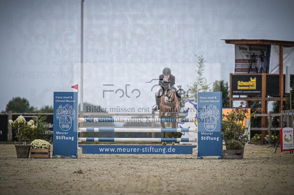 DOS_0451 | Entdecke hochwertige Reitturnierfotos von Foto Oger. Professionell, emotional und authentisch – jetzt Lieblingsmomente im Shop bestellen.Deutschlandweite Turnierfotografie. - Realisiert mit Pictrs.com